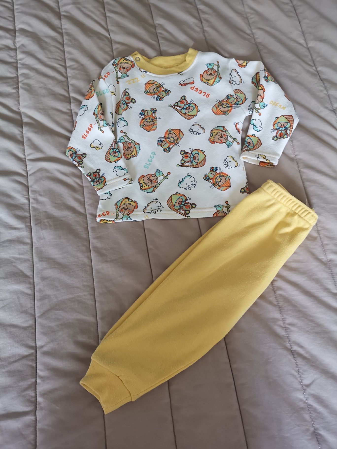 Pijama inverno bebé