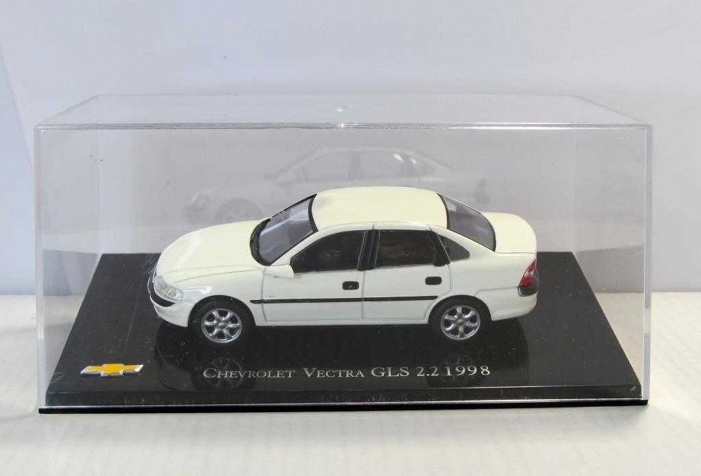 Модели Vectra, Vitara, Chevrolet, Maserati, Mazda CX-5  1:43