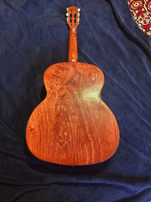 Гитара шестиструнная б\у