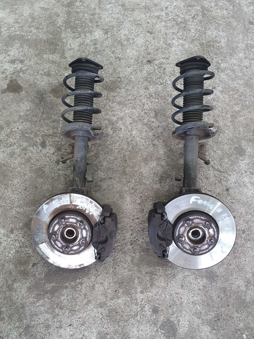 Amortyzator piasta zwrotnica spreżyna przód Ford Focus mk2 lift 1.4