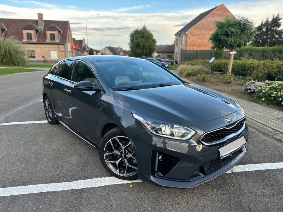 Kia ProCeed
