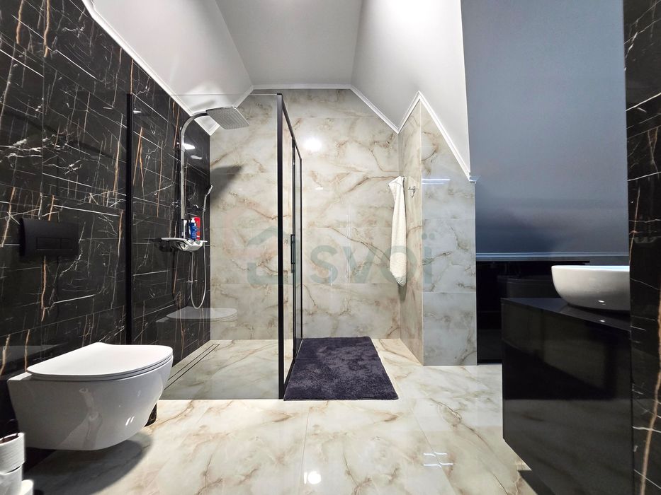 Ліс, тиша, басейн, баня, камін — все, що треба для життя. Лісова Буча