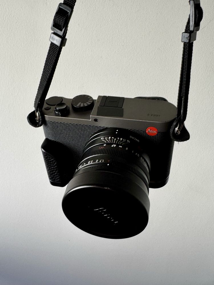 Leica Q (Typ 116) Titanium Grey Edition