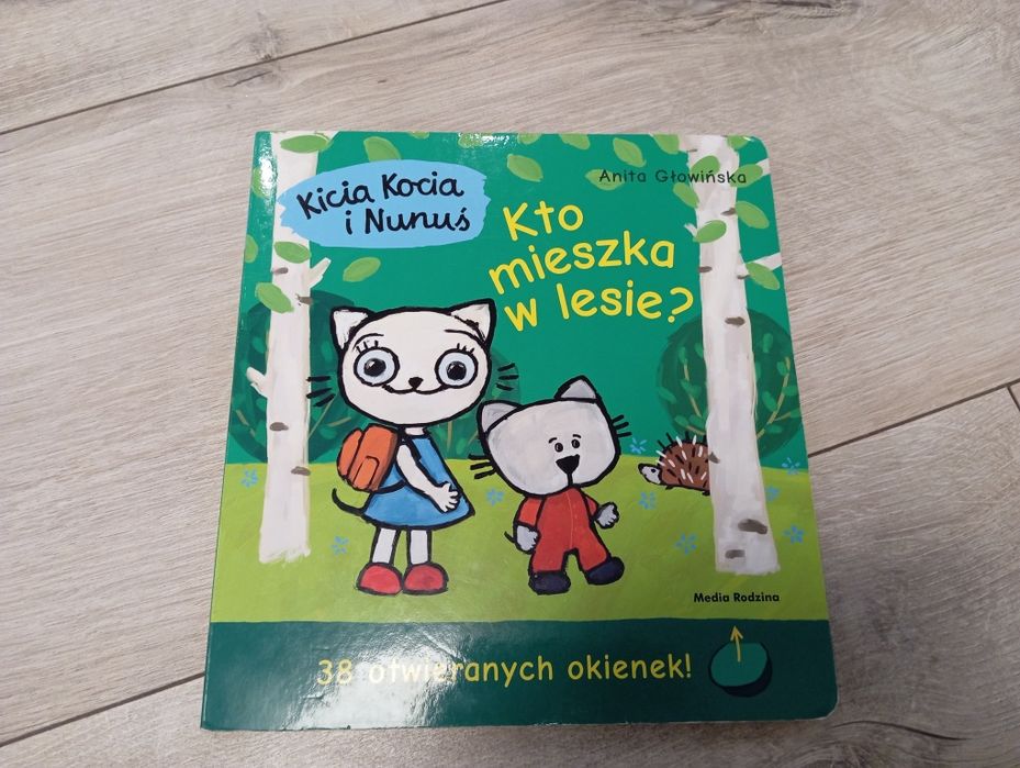 Kicia kocia i Nunuś z okienkami Kto mieszka w lesie ?