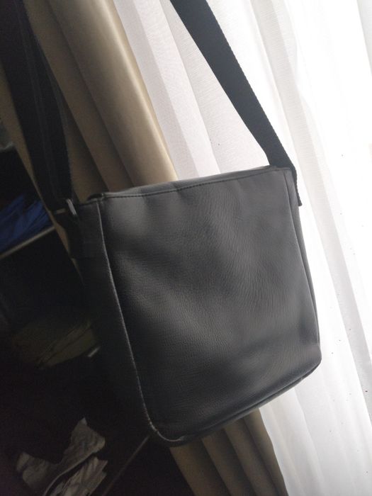 Чёрная мужская Кожаная Барсетка Armani Exchange