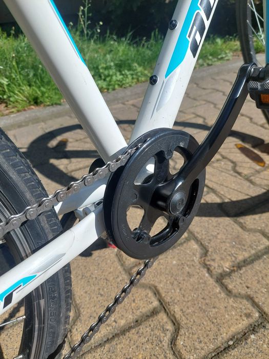 Markowy rower AUTHOR ULTIMA 24, model 2019, biało-niebieski.