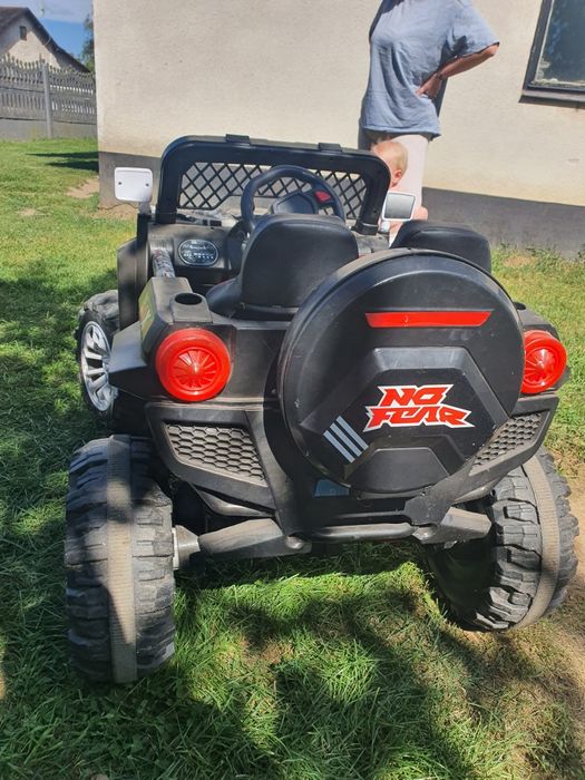 Samochodzik elektryczny Buggy 4x45w z pilotem