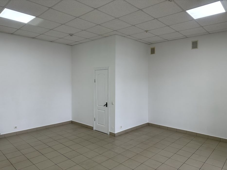 Оренда 35кв метрів. 2 поверх