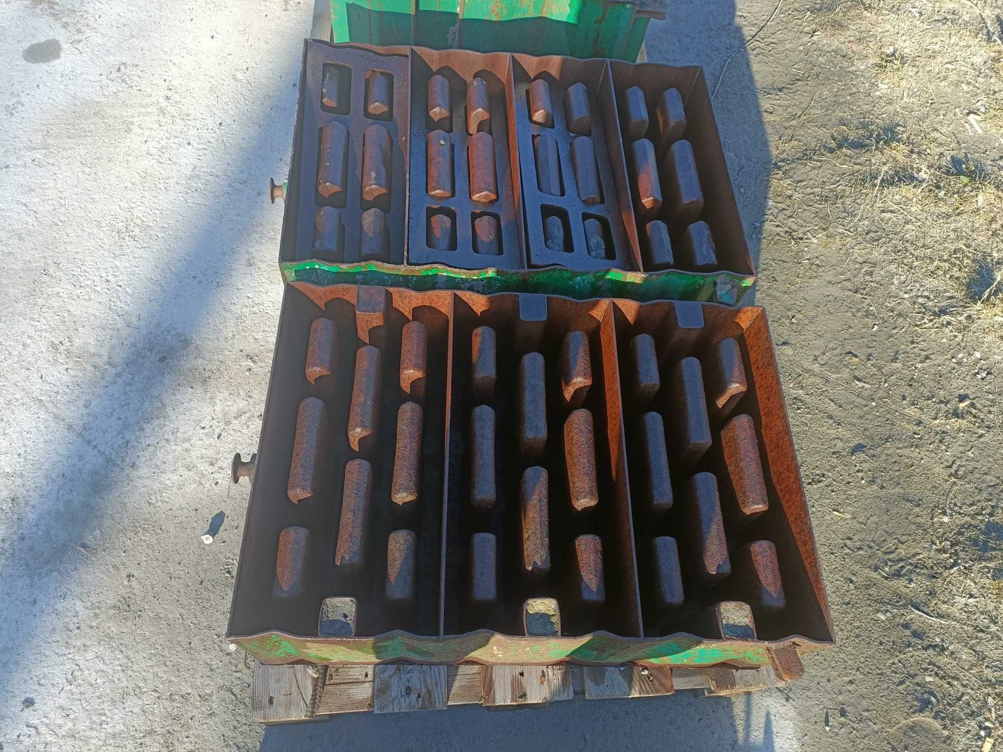 Pustaczarka ręczna do produkcji bloczków, pustak beton Formy, wibrator