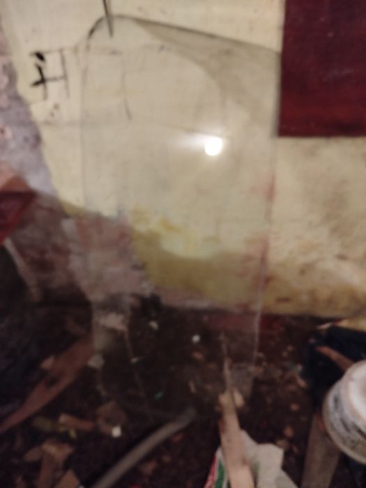 Продам два лобових скла на ваз 2101