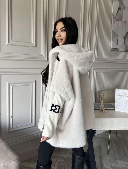 Шубка стильна автоледі