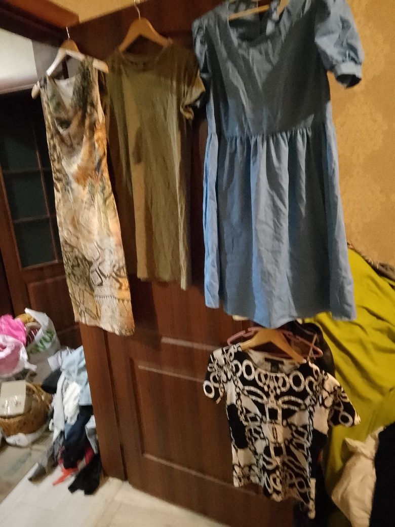 Продам плаття для дівчаток