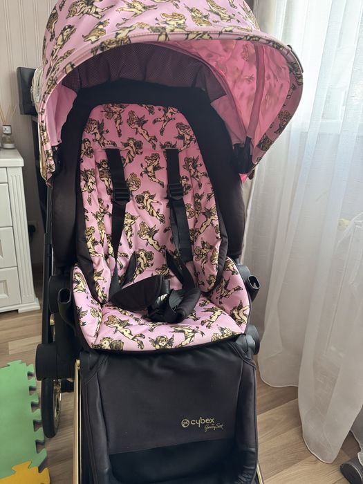 Cybex Priam  by Jeremy Scott