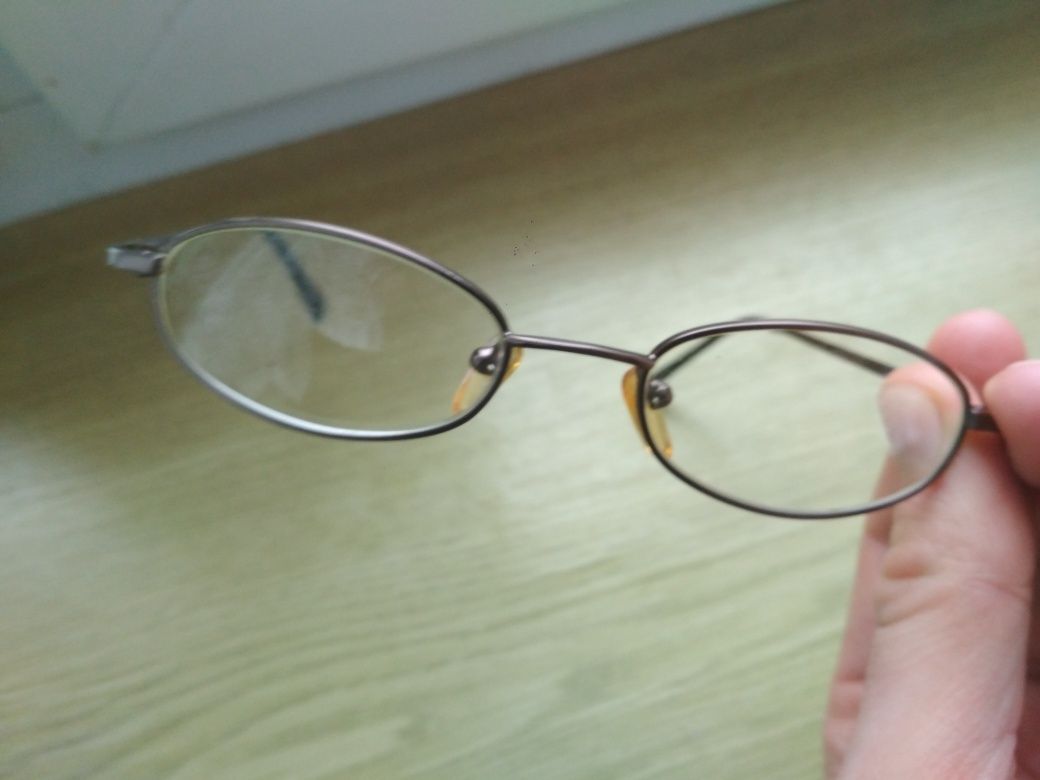 Okulary oprawki do okularów delikatne i lekkie
