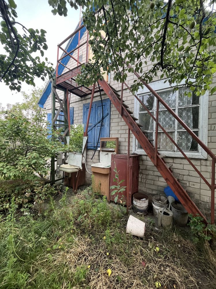 Дача біля Дніпра