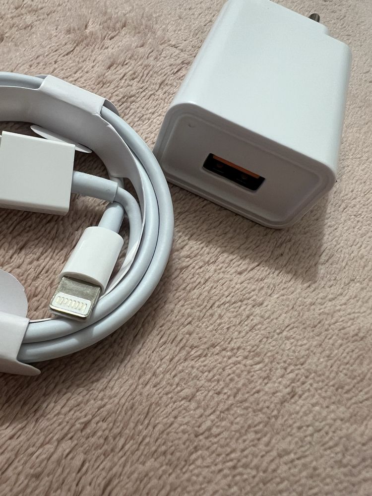 Ładowarka do iPhone uniwersal 2,4A z kabel usb do lightning 1metr