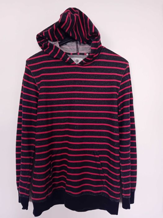 Gap, Levi's, Adidas, Puma, Tommy H, Aeropostale, etc