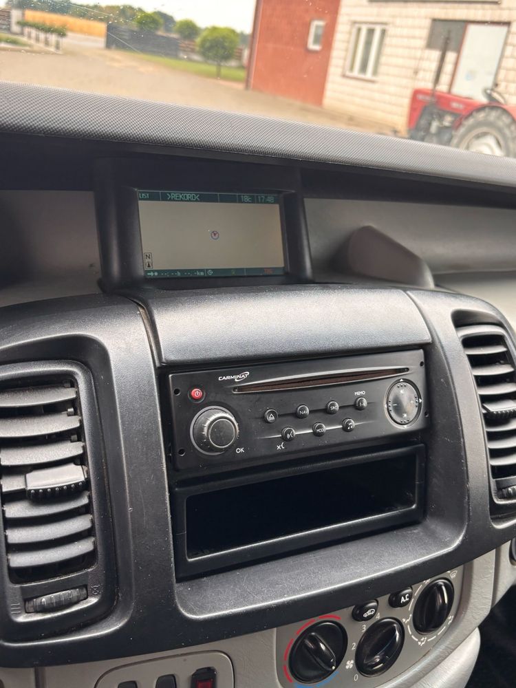 Renault Trafic 2.5dci 150km