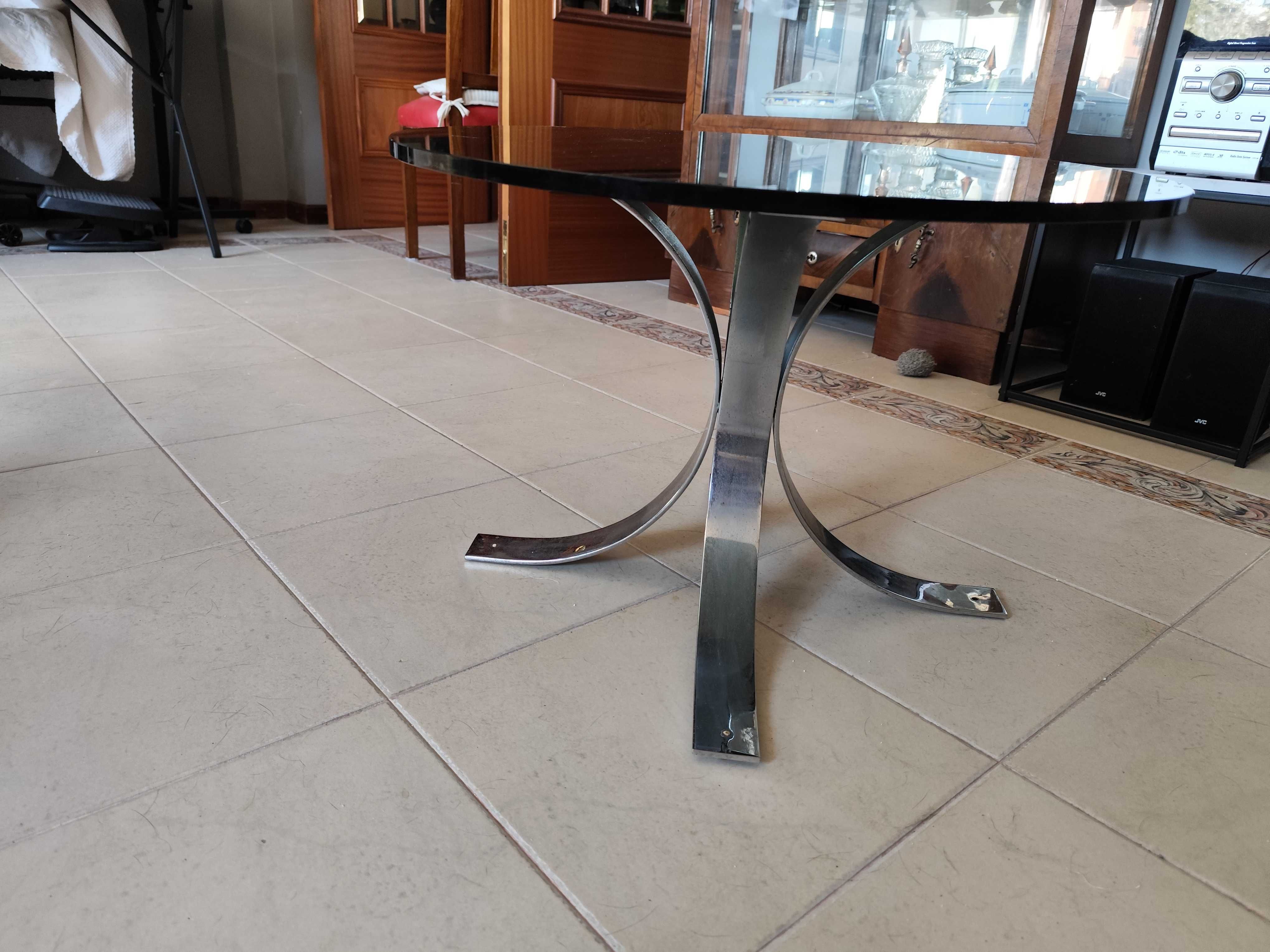 Mesa redonda de apoio oferta de candeeiro
