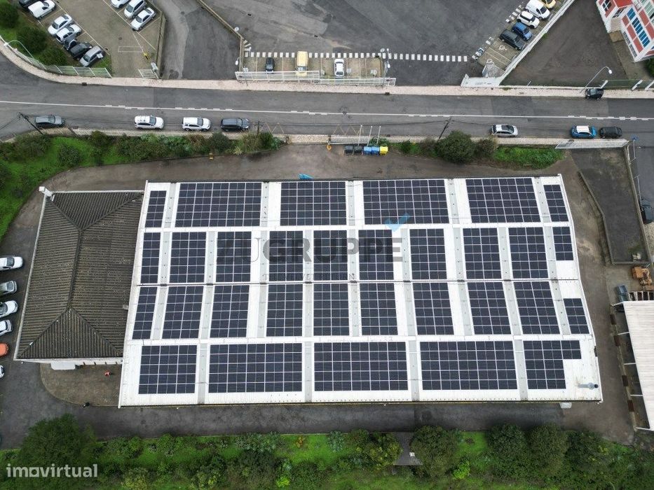 Armazém 3114 m2 | Barcarena | Junto à CREL e IC19 | Oportunidade!