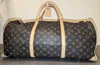 Bolsa de viagem Louis Vuitton.