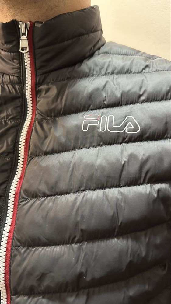Куртка FILA (весна/осінь).