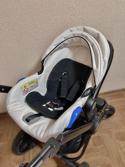 Коляска 3в1 Verdi Futuro 06 White Diamond
