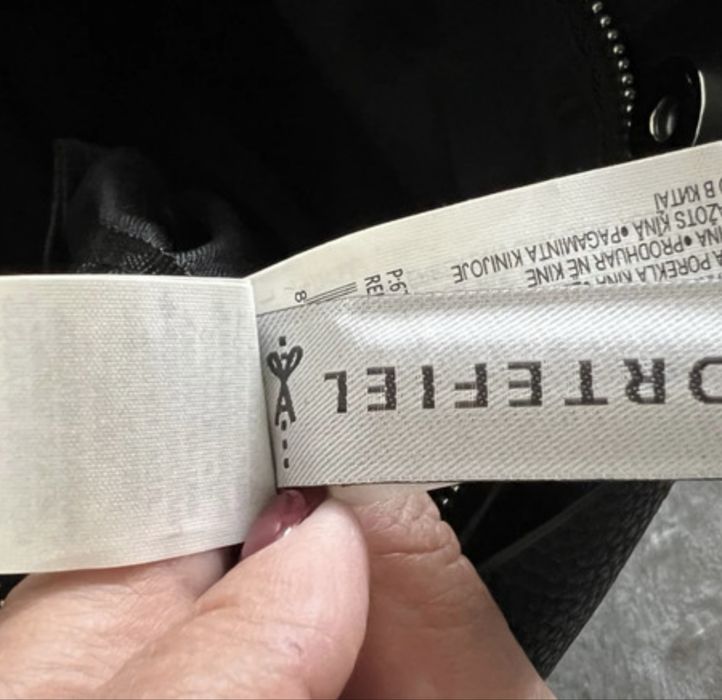 Mala preta da Cortefiel