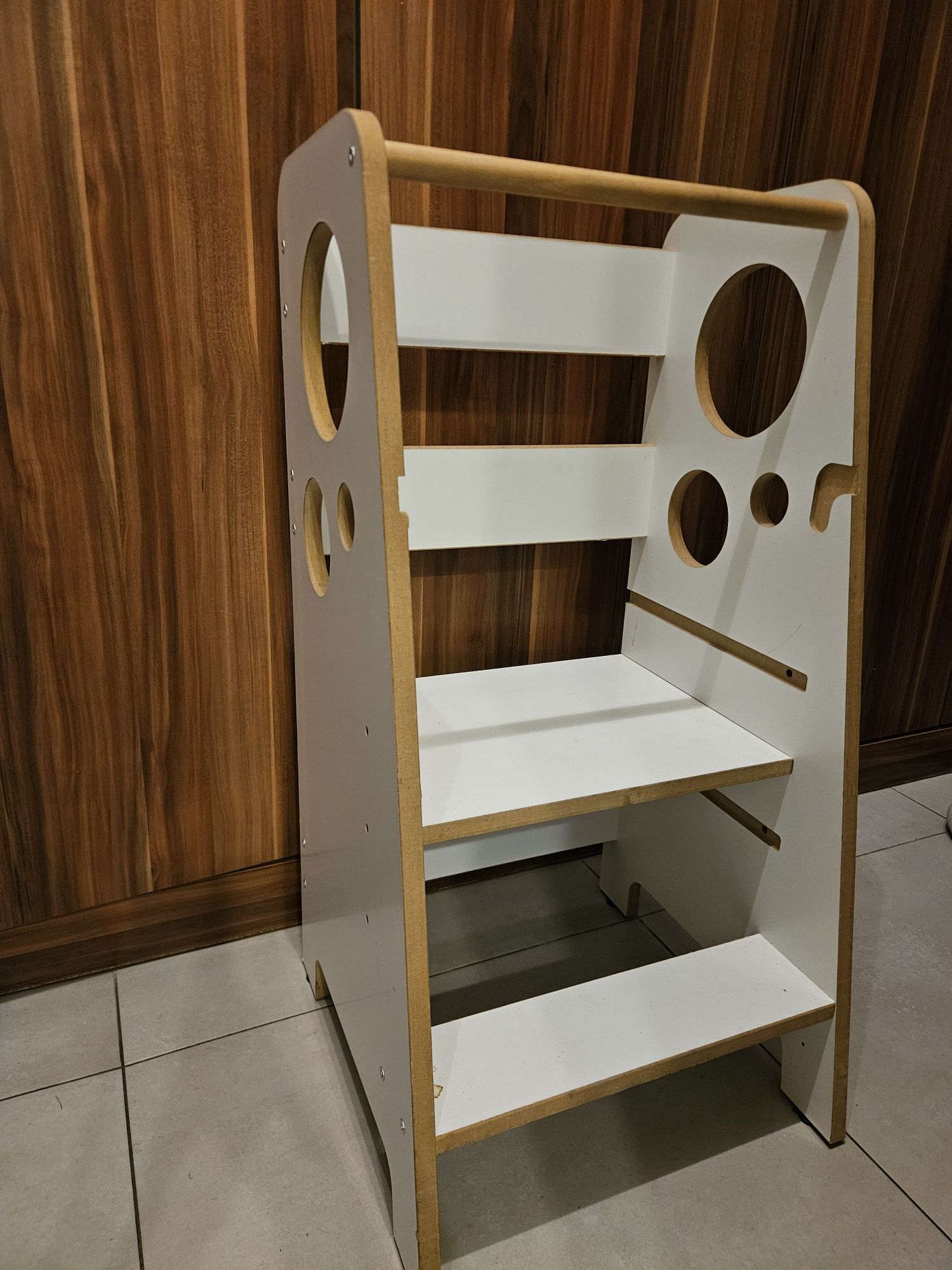 Helper kitchen bialy