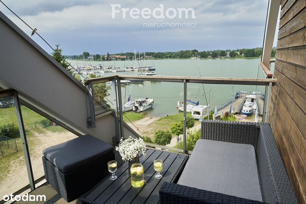 Apartament w Rydzewie z własną mariną