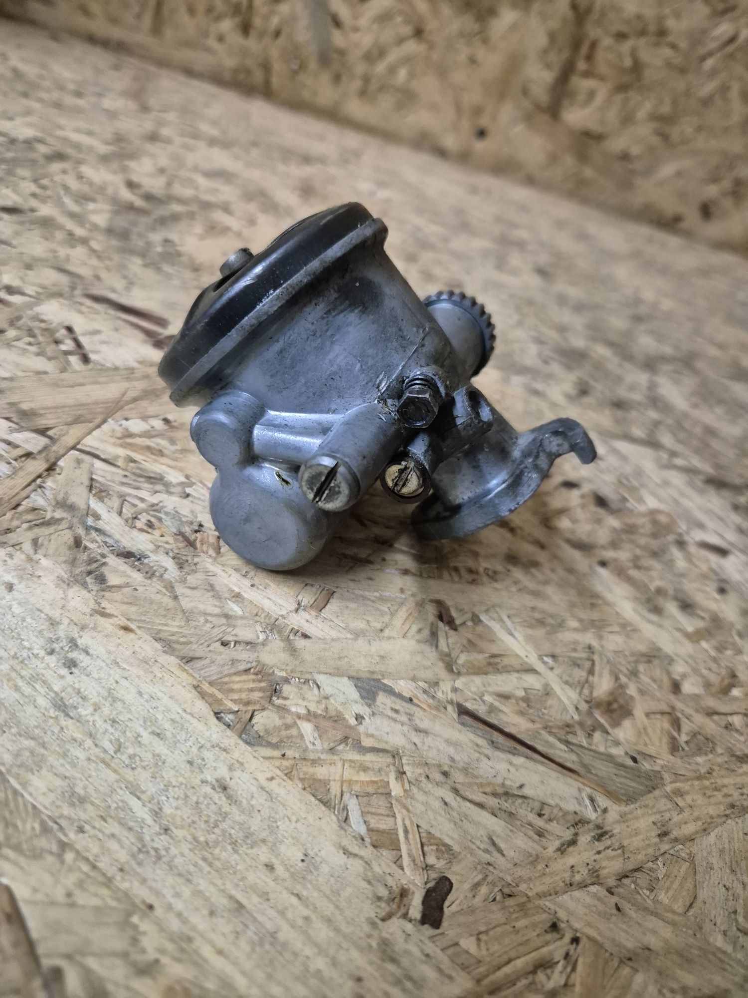 Gaznik romet komar motorynka gm12f