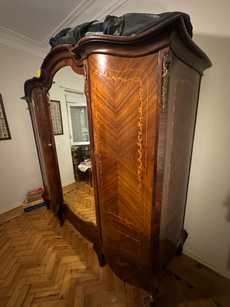 Móvel estilo queen anne - elegância clássica para a sua casa