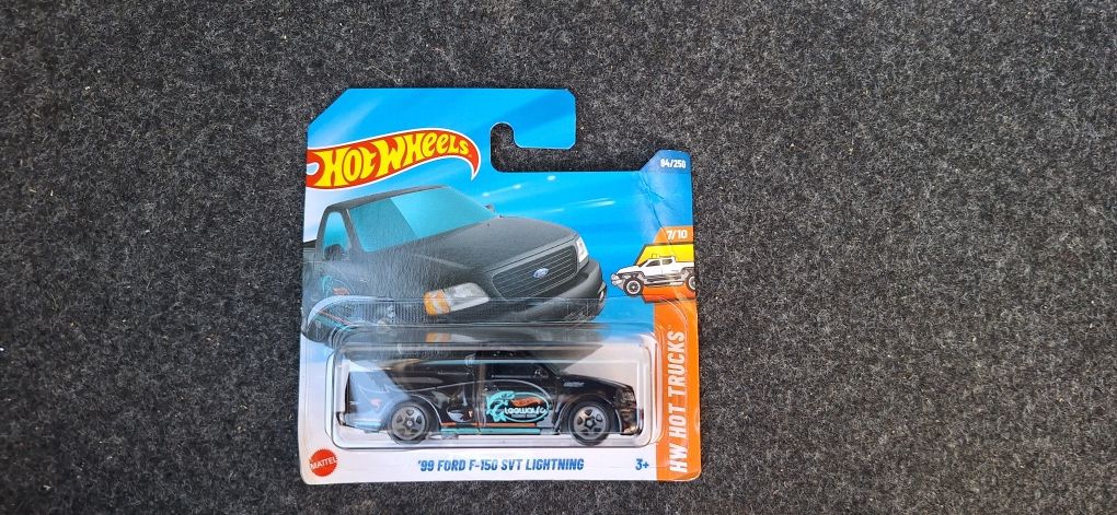 HotWheels motos,  4x4 , Pickups e Vans