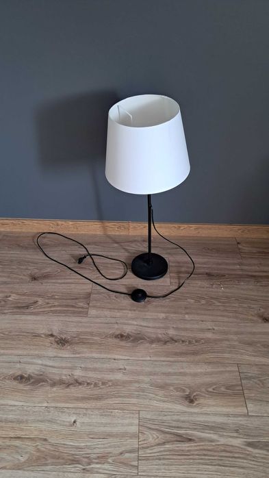 Lampa stojąca ikea