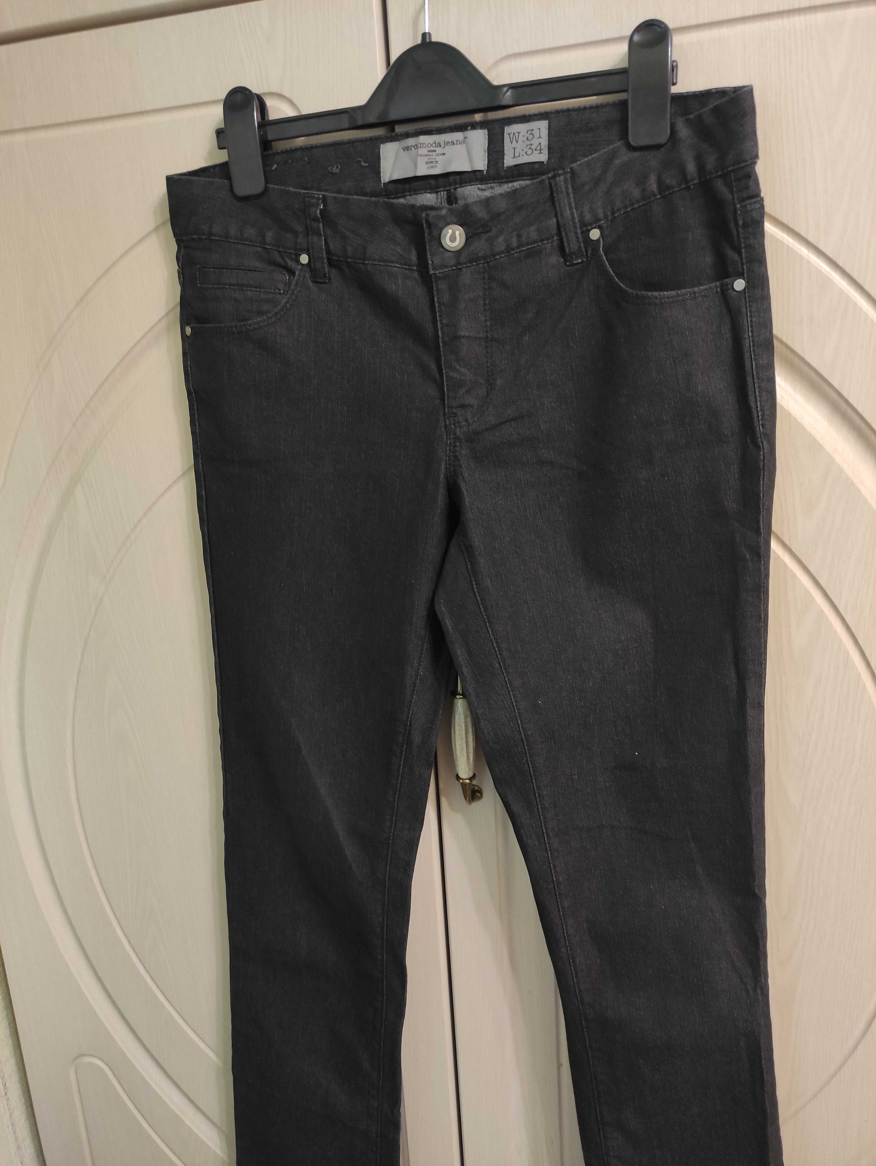 жіночі чорні джинси довгі на високий зріст р.48/ EUR40