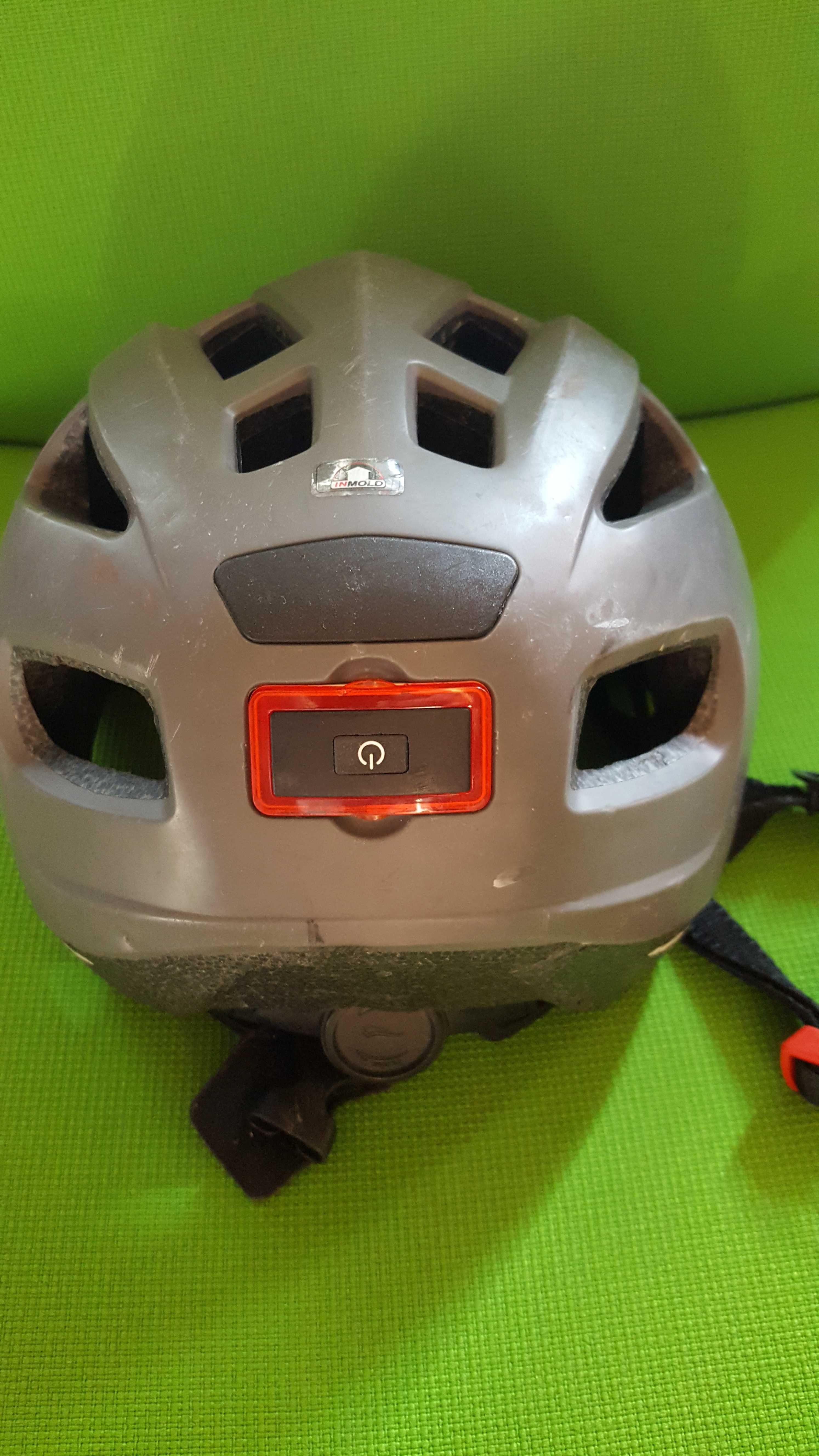 Kask rowerowy S/M  54-59 z oświetleniem