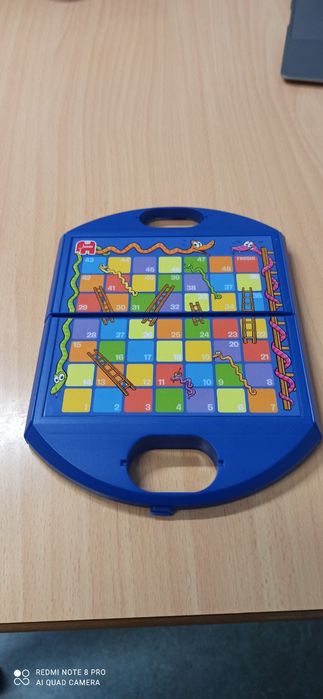 Настільна гра 2-в-1: Змії та Драбини + Гуси-Гуси. Дорожній кейс!
Опис