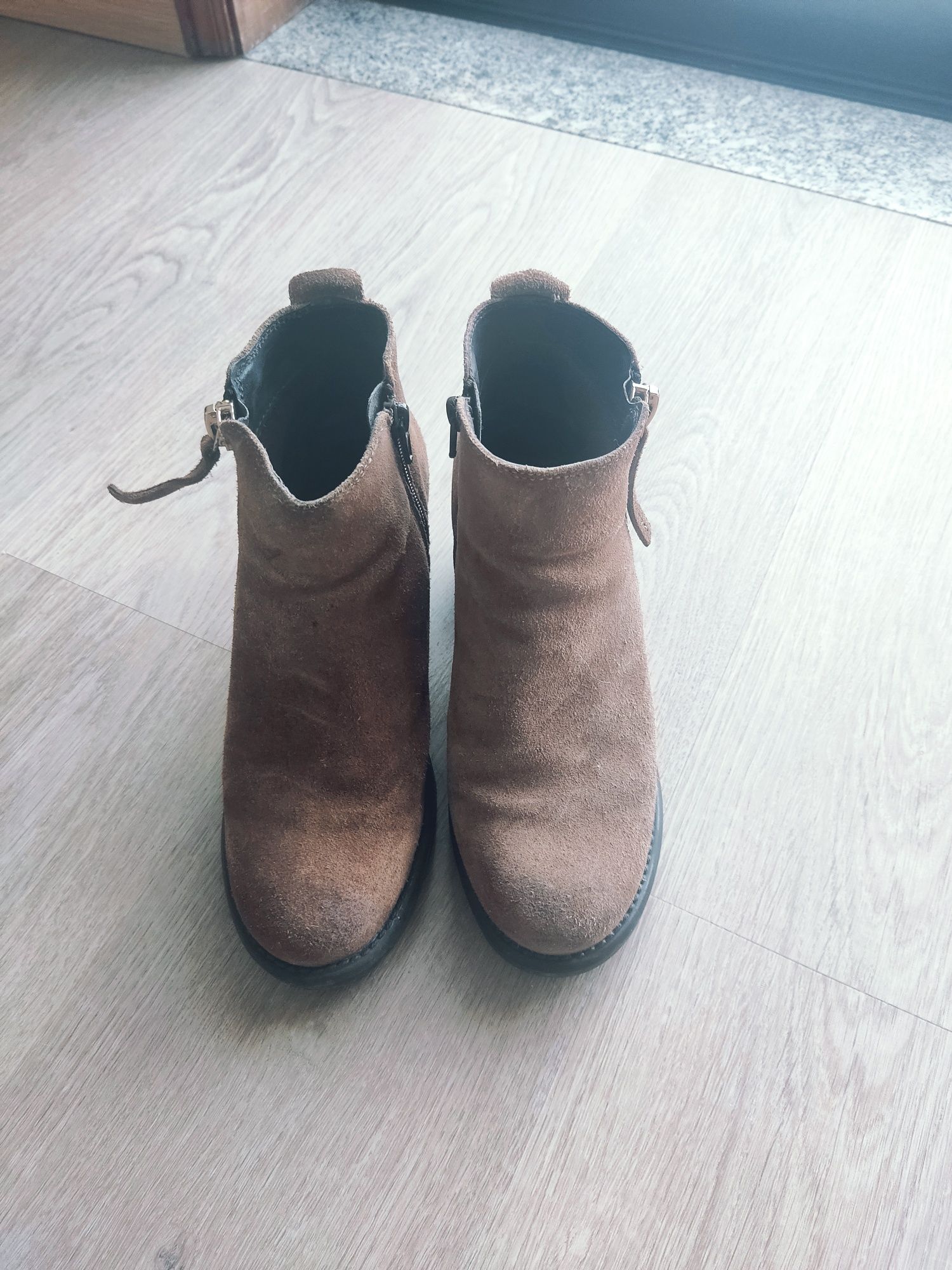 Botas de camurça