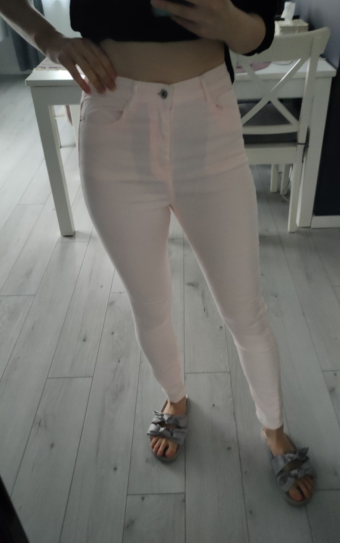 Spodnie Bershka S wysoki stan