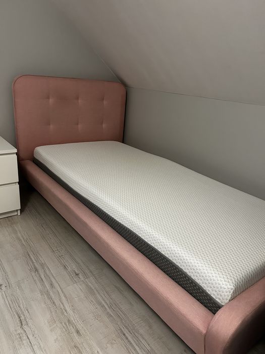 Lóżko tapicerowane + matetac: 90x200