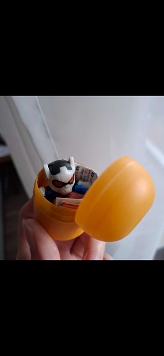 Кіндер сюрприз Марвел людина-мураха