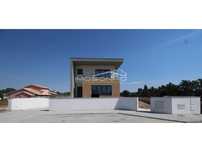 Moradia T4 Nova