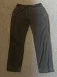 Joggery czarne 4F r.L