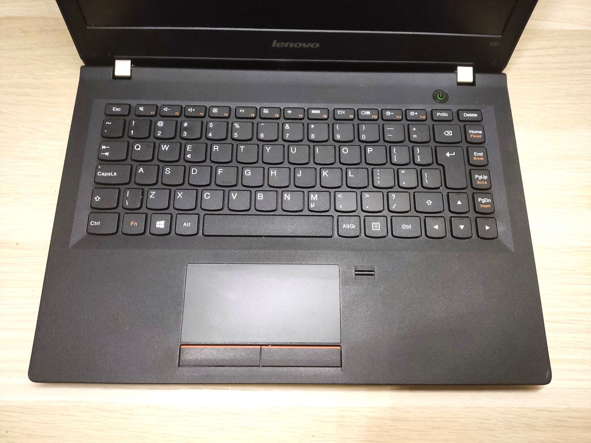 Lenovo E31 Intel Core i3  13,3" 8GB RAM / 256GB SSD WIN 11