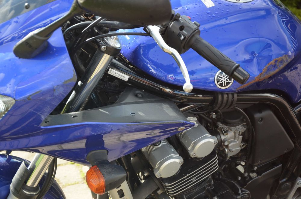 yamaha fzs600 rok 2003