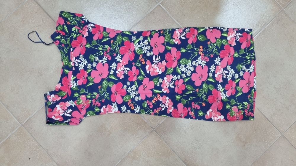 Vestido justo insede tamanho s