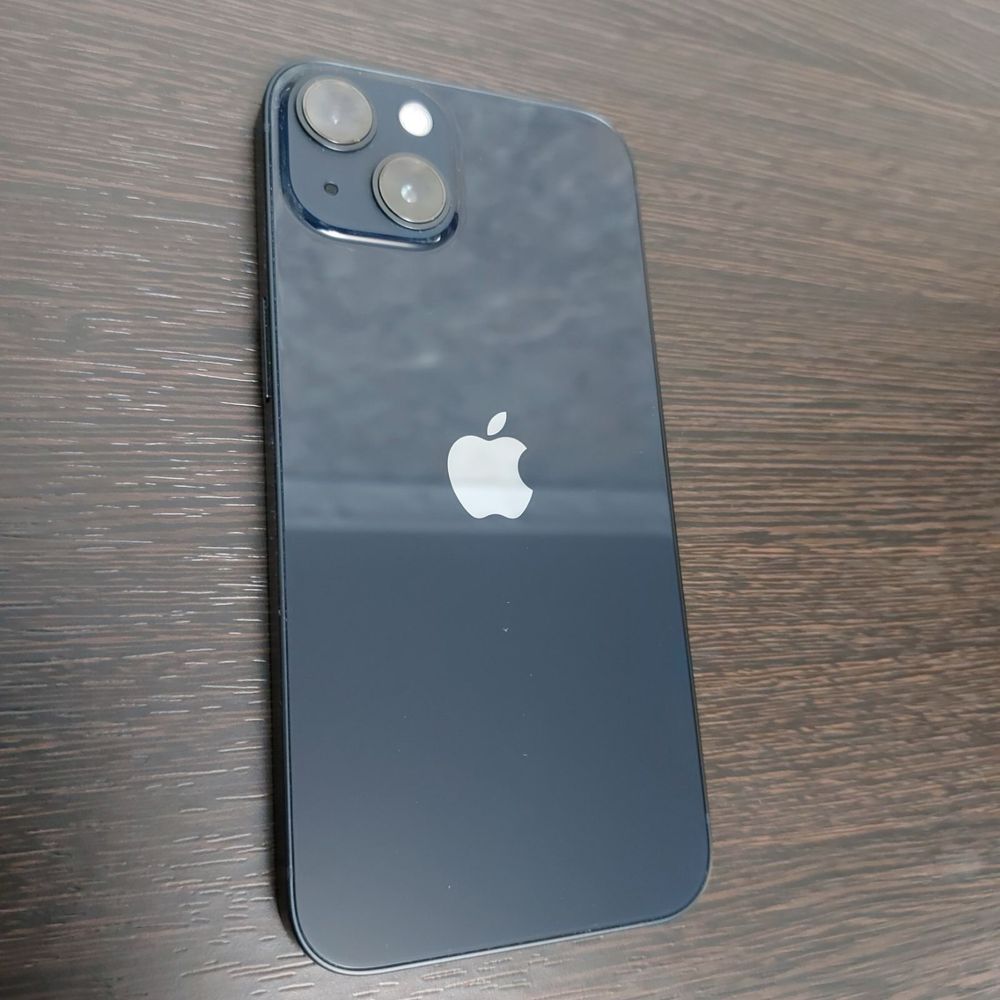 Смартфон Iphone 13