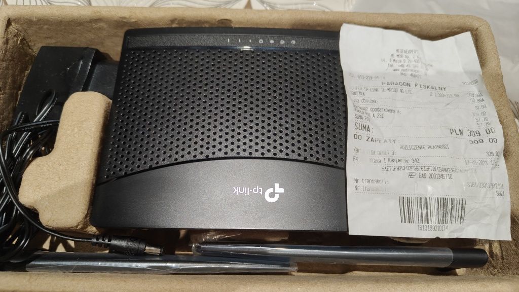 Router tp-link TL-MR100