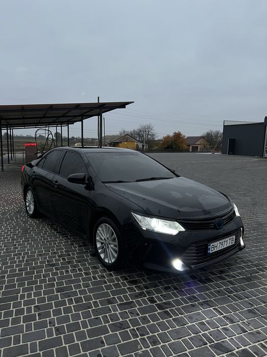 Продам toyota camry