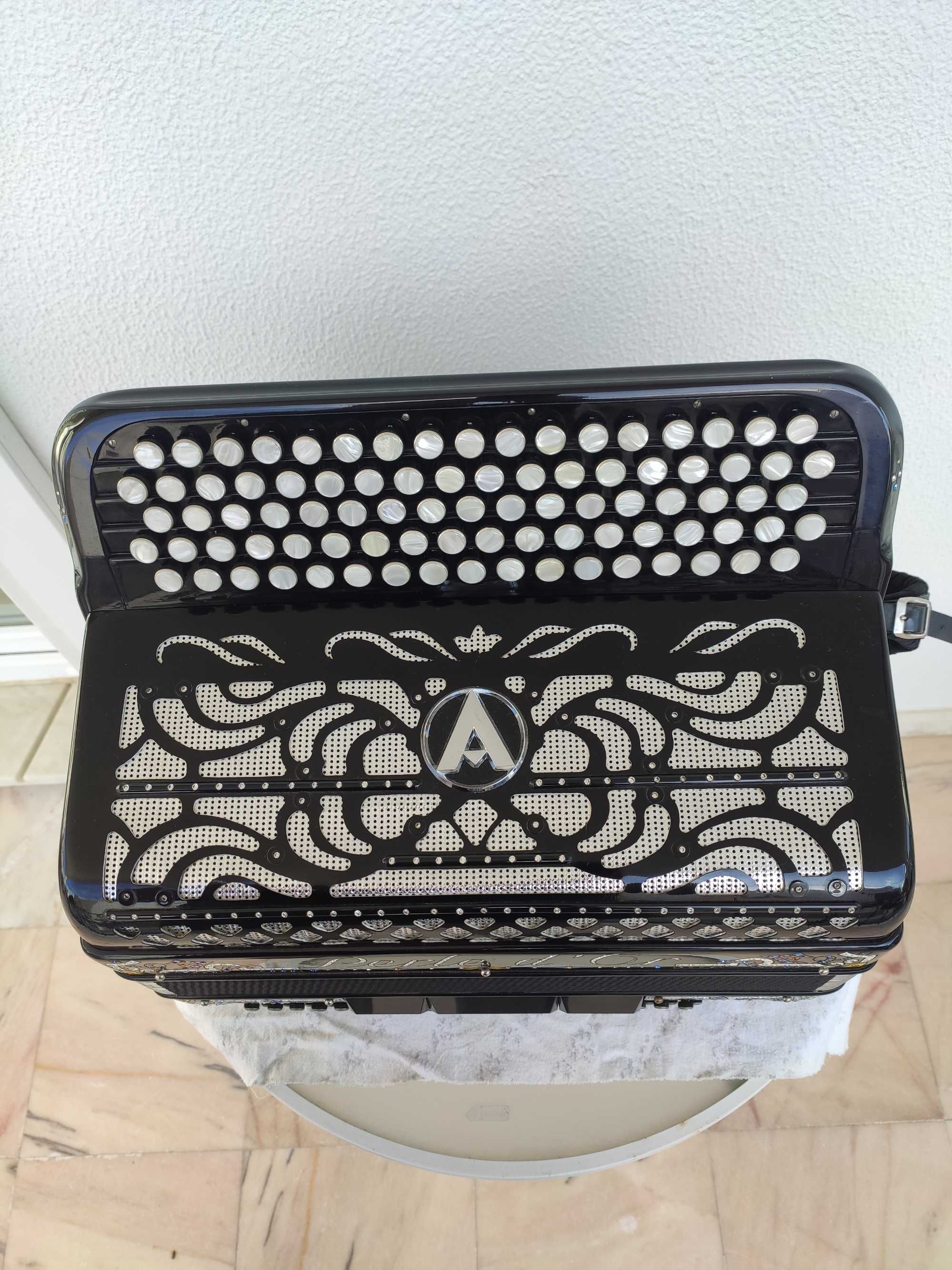 Acordeon perle d'or 4a voz